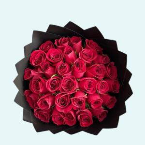 Elegant red rose bou